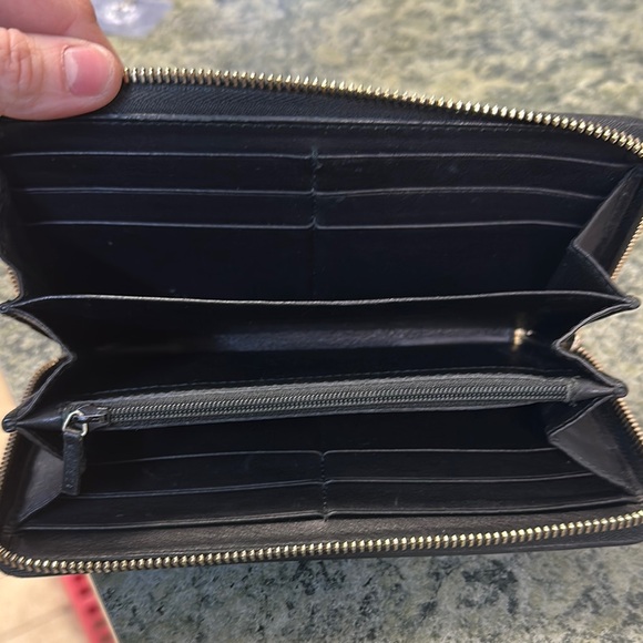 Gucci Black Leather Wallet - Picture 5 of 5